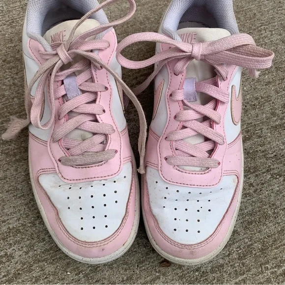 Nike Girl’s Pink and White Court Low Sneakers 5 - Picture 2 of 9